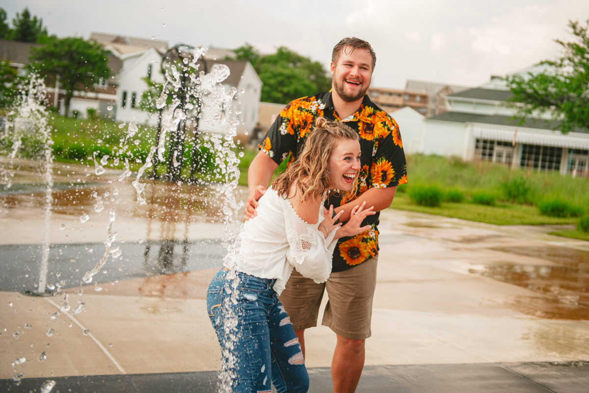 st Joseph michigan, engagement session, tiscornia park, engagement photography, outdoor, in the rain